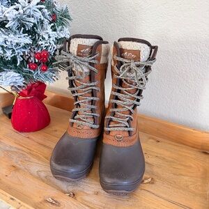 The North Face Women's Brown and Cream Waterproof Winter Boots